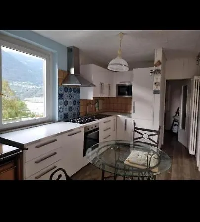 Mary House 3 *